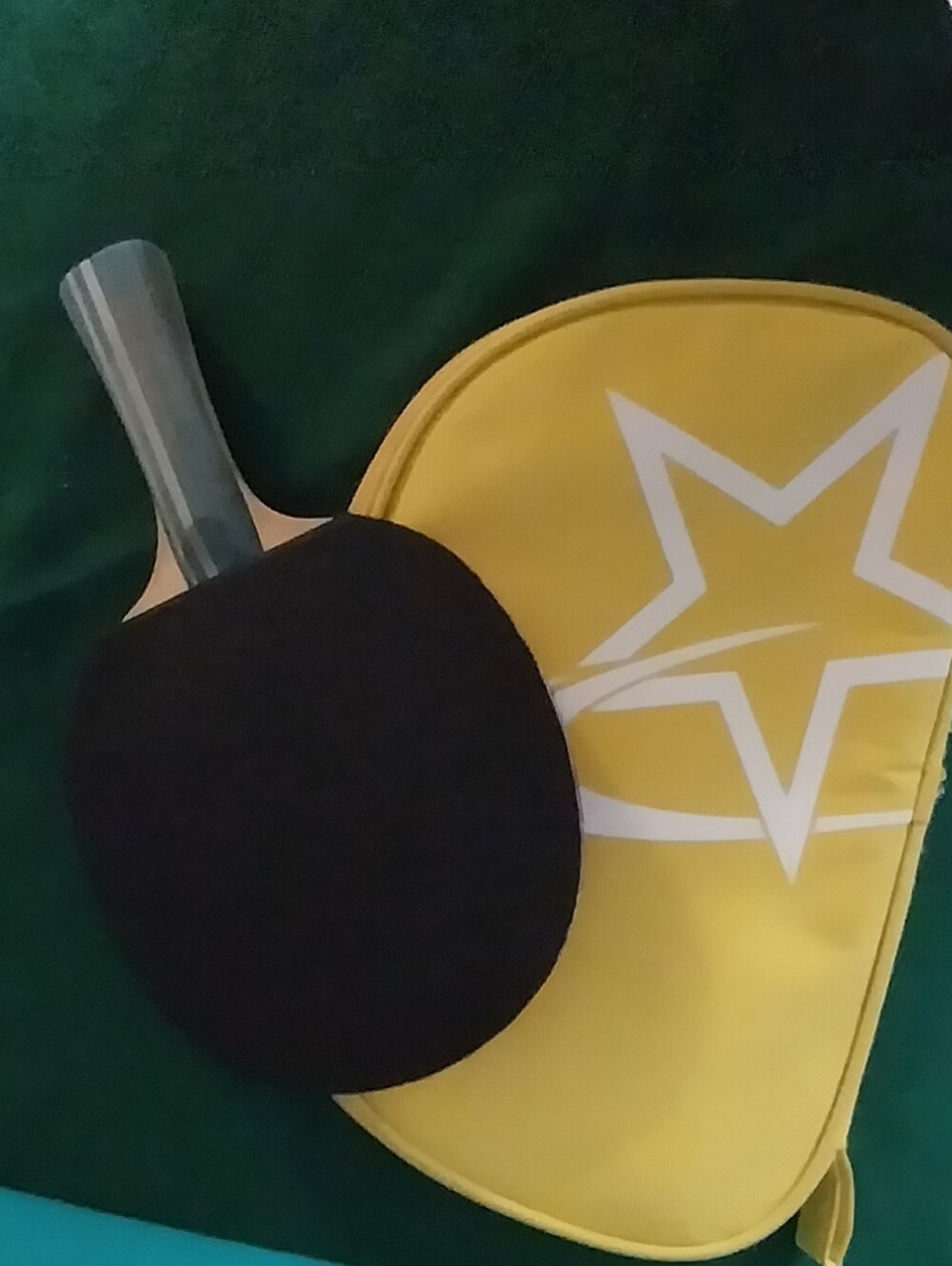 Table Tennis Paddle With Yellow Cover Included - Picture 2 of 3